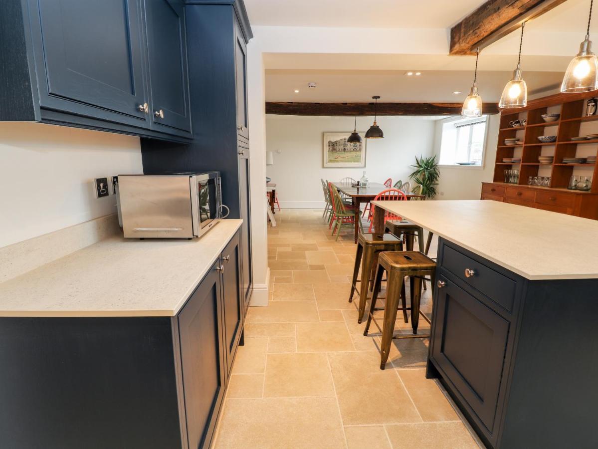 Legh Oaks Farm Villa Нътсфорд Екстериор снимка