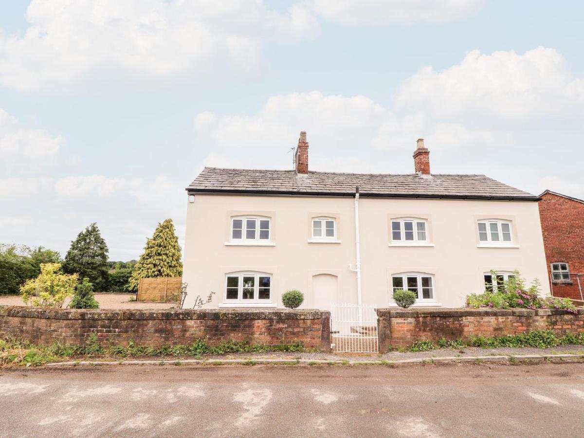 Legh Oaks Farm Villa Нътсфорд Екстериор снимка
