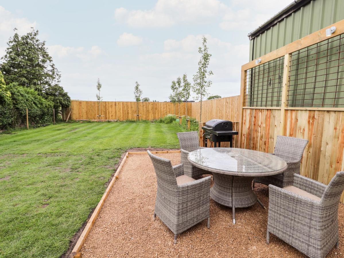 Legh Oaks Farm Villa Нътсфорд Екстериор снимка